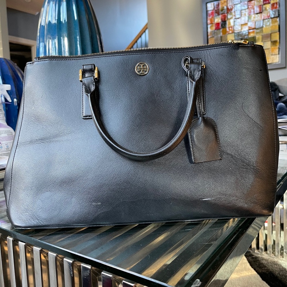 Black Tory Burch bag